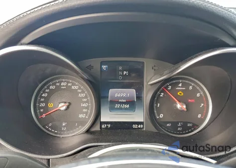 2017 Mercedes-Benz C 300 z USA, uszkodzony, nr VIN 55SWF4JB8HU216285